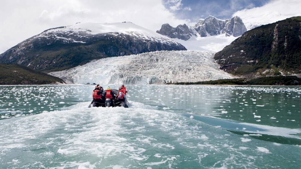 Glacier Zodiac cruise