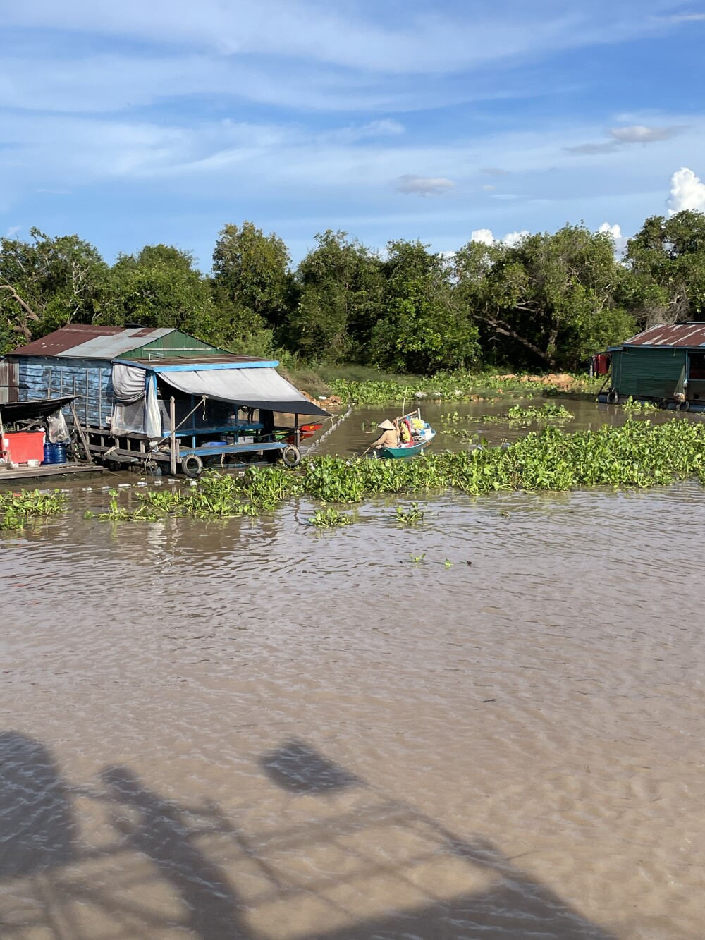 Lyndal 8 floating village