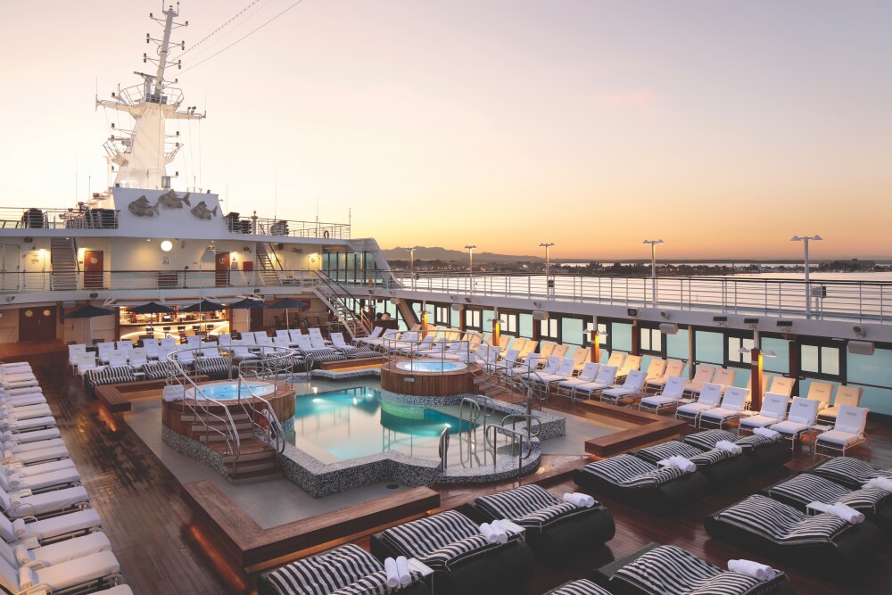 R Class Pool Deck