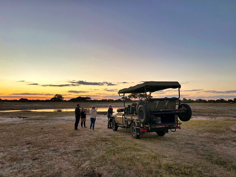 Zimbabwe 6 safari truck