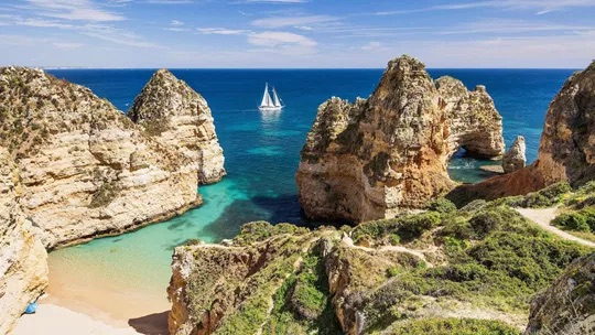 beach ocean boat algarve portugal 1